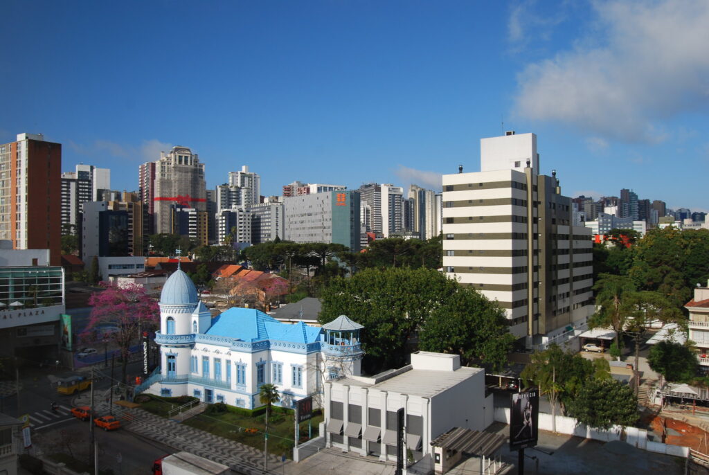 Guia de Bairros: As Melhores Áreas para Morar em Curitiba