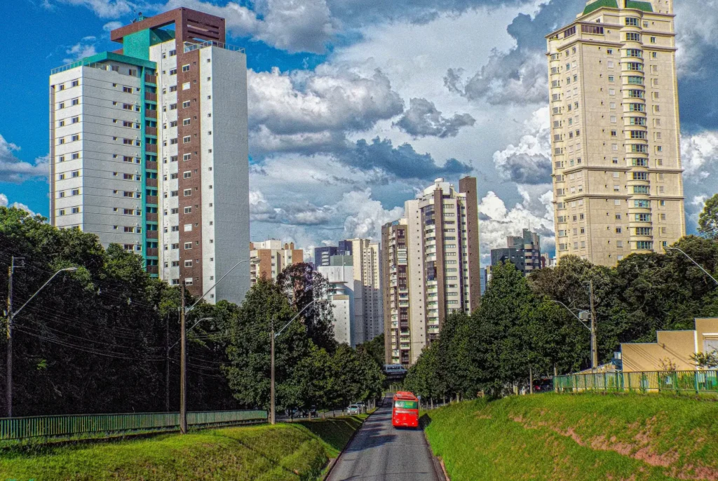 As Melhores Áreas para Morar em Curitiba - Mossungê