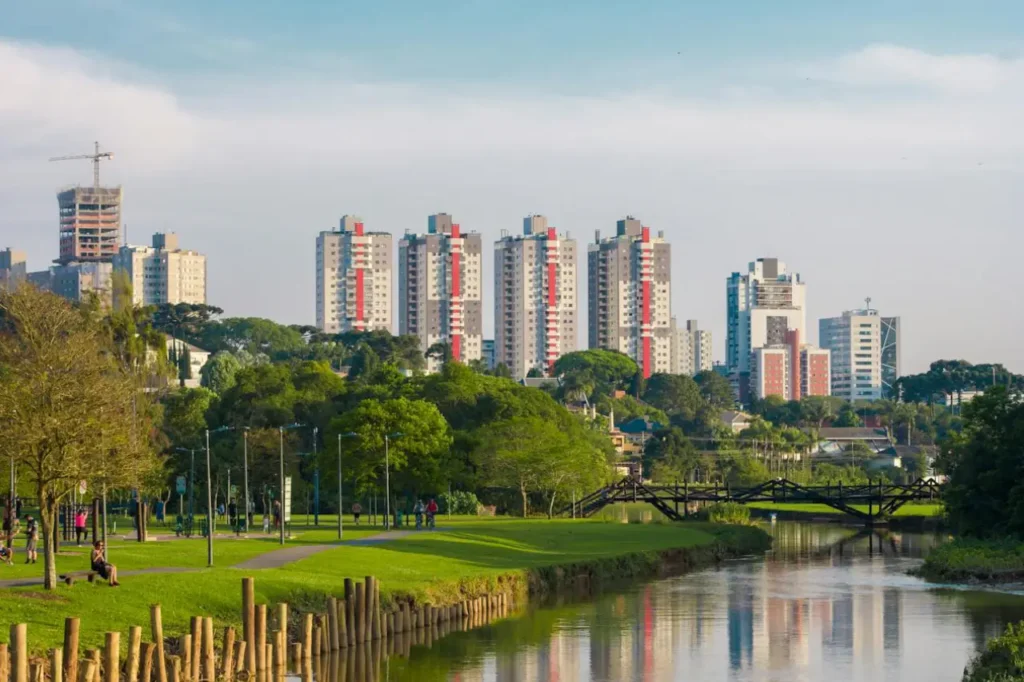 Desvendando o Caminho para o Seu Primeiro Imóvel em Curitiba